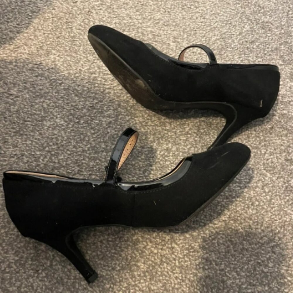 Black court show